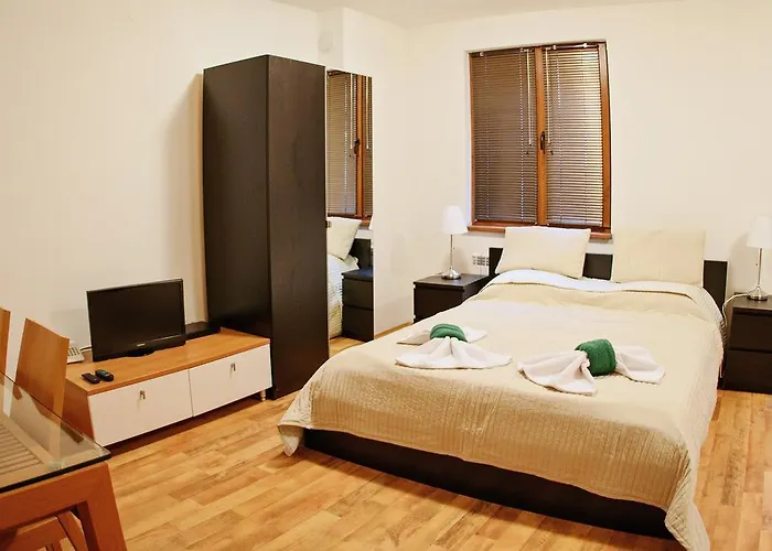 Mountain View 3* בנסקו