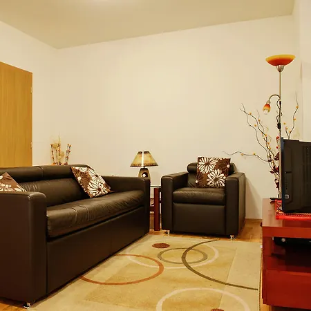 アパートホテル Mountain View バンスコ