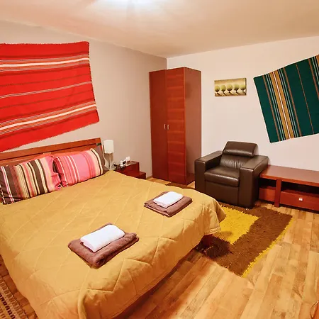 アパートホテル Mountain View バンスコ