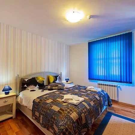 Mountain View アパートホテル 3*