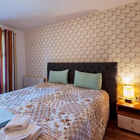 Апартхотел маунтийн вю